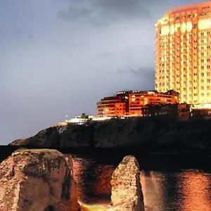 Apartahotel Raouche Arjaan By Rotana Beirut